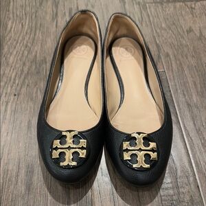 Tory Burch Black Flats with Decorative Emblem